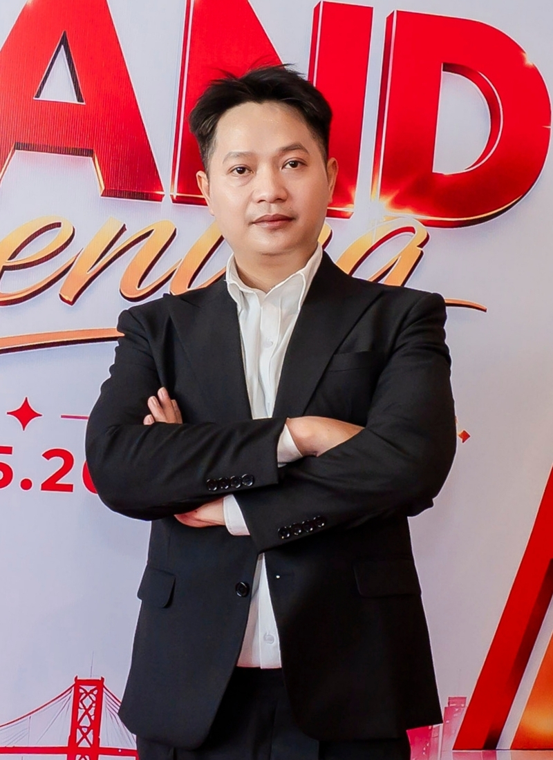 Giám Đốc