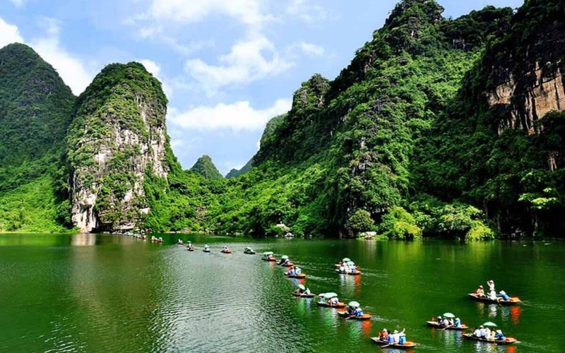 HÀ NỘI - TRÀNG AN - BÁI ĐÍNH - HẠ LONG - YÊN TỬ - SAPA